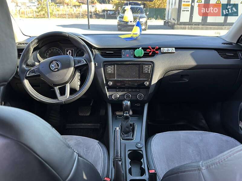 Універсал Skoda Octavia 2017 в Кропивницькому