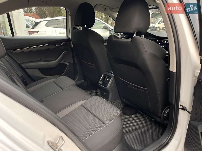 Лифтбек Skoda Octavia 2021 в Житомире