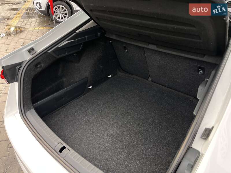 Лифтбек Skoda Octavia 2021 в Житомире