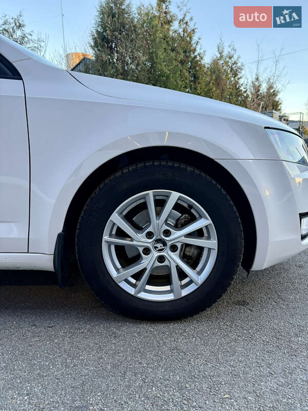 Универсал Skoda Octavia 2013 в Львове