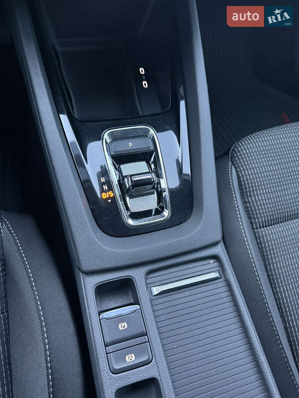 Ліфтбек Skoda Octavia 2022 в Чернівцях