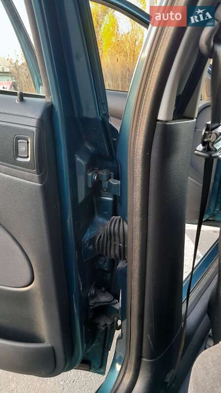 Лифтбек Skoda Octavia 2003 в Киеве