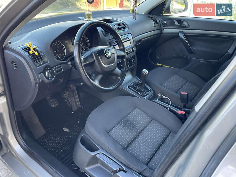 Универсал Skoda Octavia 2010 в Турке фото 32 Универсал Skoda Octavia 2010 в Турке