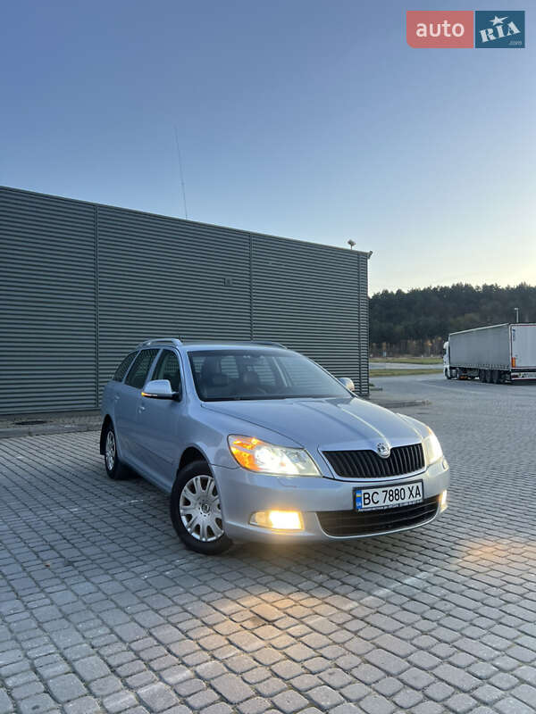 Универсал Skoda Octavia 2010 в Львове