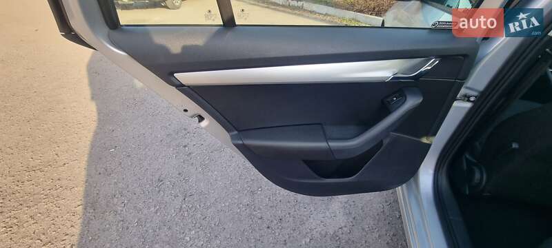 Универсал Skoda Octavia 2019 в Киеве фото 10 Универсал Skoda Octavia 2019 в Киеве