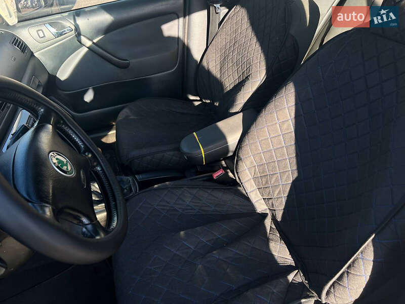 Ліфтбек Skoda Octavia 2004 в Рівному фото 10 Ліфтбек Skoda Octavia 2004 в Рівному