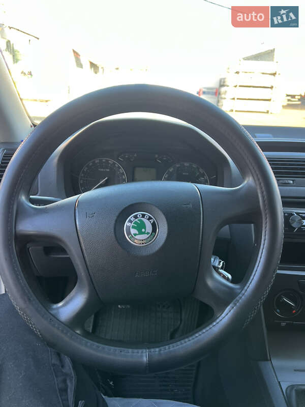 Лифтбек Skoda Octavia 2005 в Полтаве