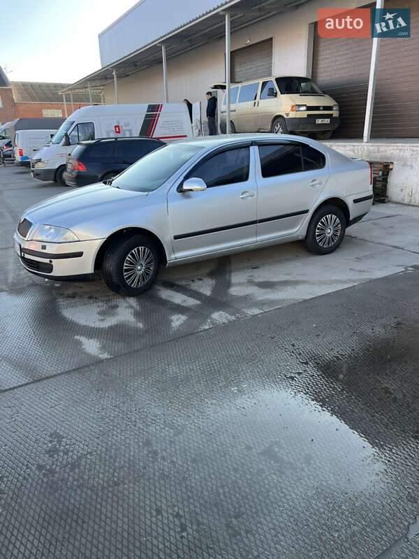 Лифтбек Skoda Octavia 2005 в Полтаве