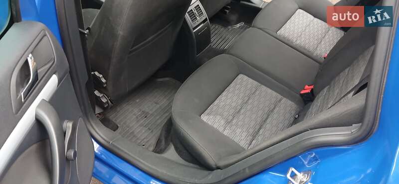 Универсал Skoda Octavia 2009 в Лубнах