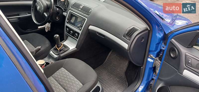 Универсал Skoda Octavia 2009 в Лубнах