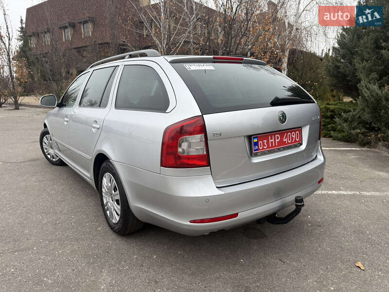 Универсал Skoda Octavia 2010 в Комсомольском фото 4 Универсал Skoda Octavia 2010 в Комсомольском