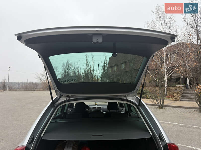 Универсал Skoda Octavia 2010 в Комсомольском фото 12 Универсал Skoda Octavia 2010 в Комсомольском