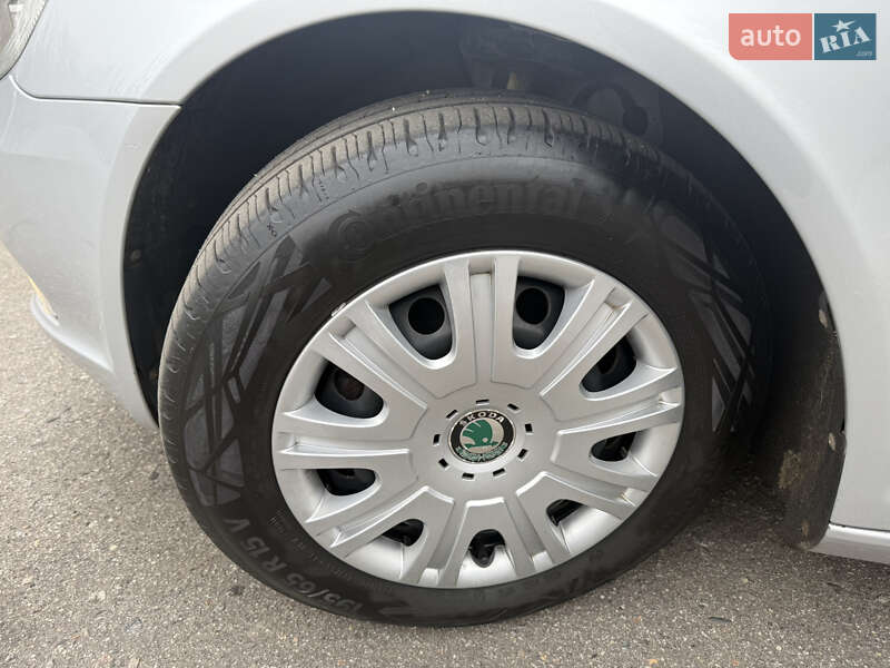 Универсал Skoda Octavia 2010 в Комсомольском фото 20 Универсал Skoda Octavia 2010 в Комсомольском