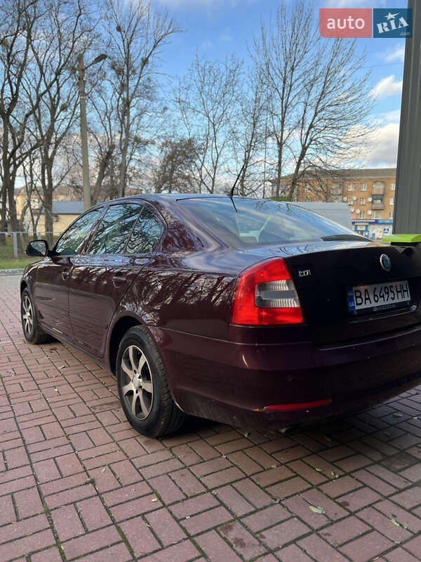 Лифтбек Skoda Octavia 2011 в Знаменке