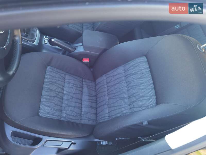 Универсал Skoda Octavia 2011 в Дубно фото 40 Универсал Skoda Octavia 2011 в Дубно