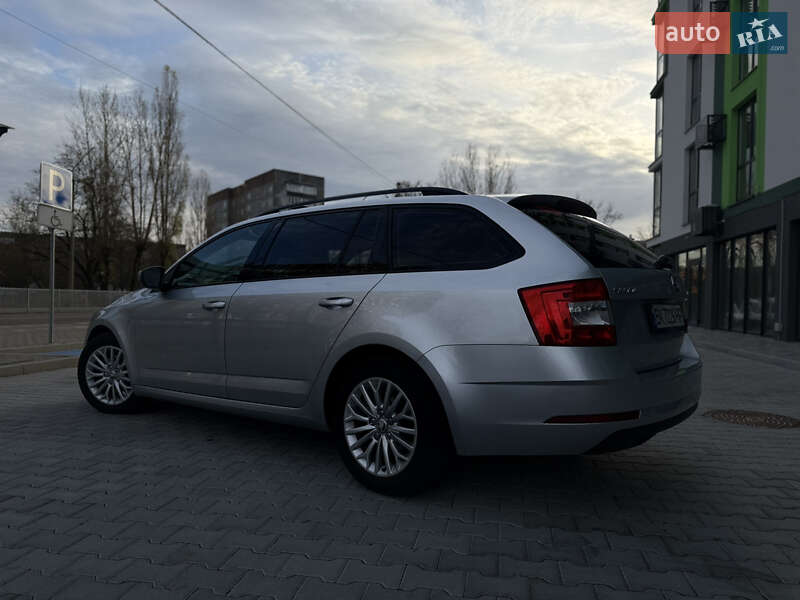 Универсал Skoda Octavia 2017 в Вараше