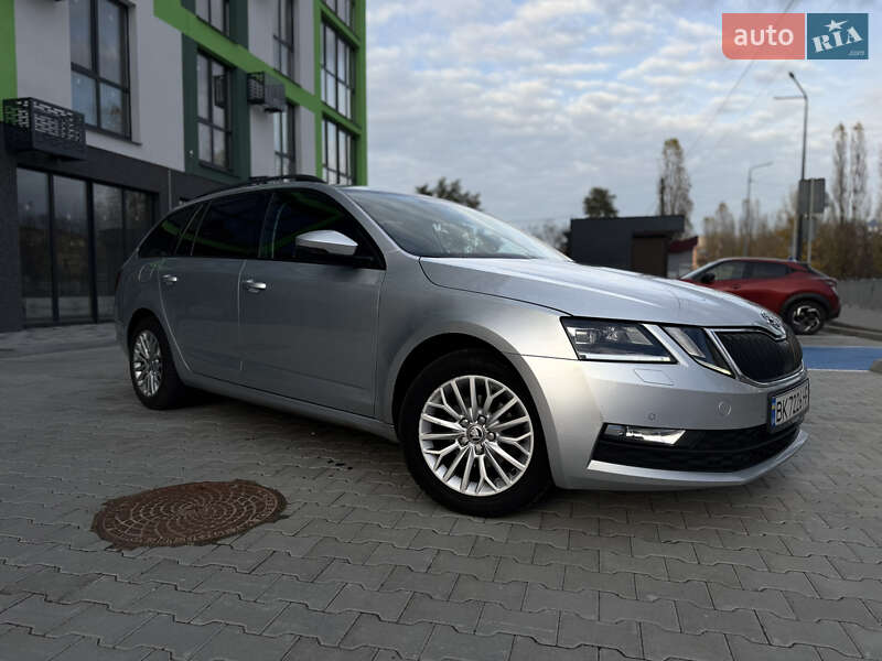 Универсал Skoda Octavia 2017 в Вараше