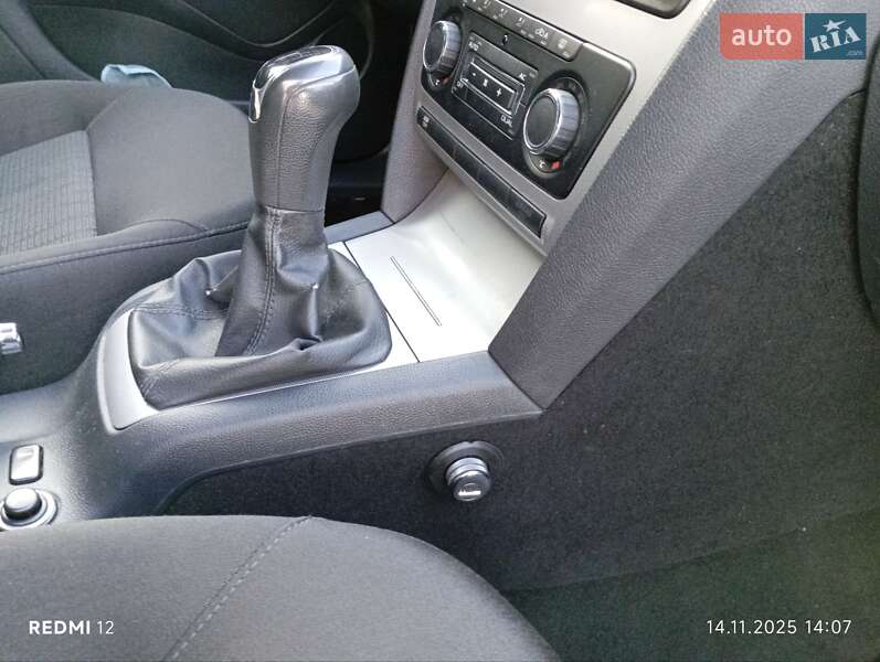 Універсал Skoda Octavia 2012 в Києві фото 27 Універсал Skoda Octavia 2012 в Києві