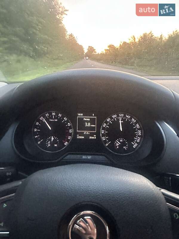 Универсал Skoda Octavia 2013 в Ровно фото 7 Универсал Skoda Octavia 2013 в Ровно