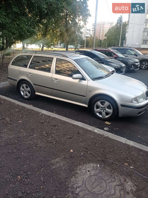 Универсал Skoda Octavia 2004 в Киеве