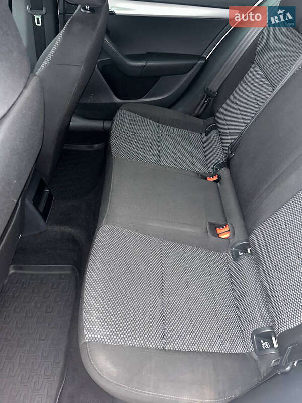 Лифтбек Skoda Octavia 2013 в Киеве фото 9 Лифтбек Skoda Octavia 2013 в Киеве