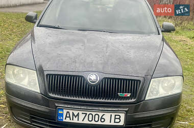Лифтбек Skoda Octavia 2004 в Черняхове