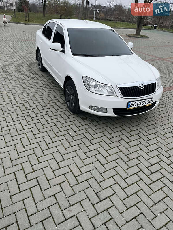 Лифтбек Skoda Octavia 2010 в Золочеве
