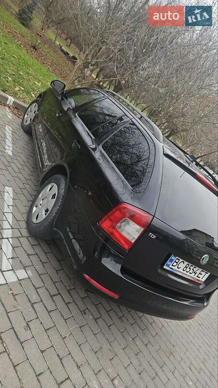 Универсал Skoda Octavia 2012 в Львове