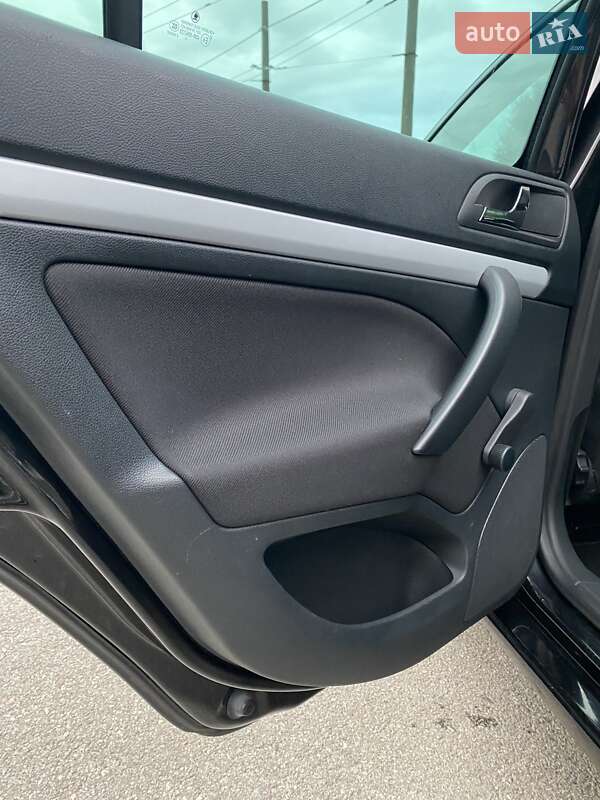 Универсал Skoda Octavia 2010 в Полтаве