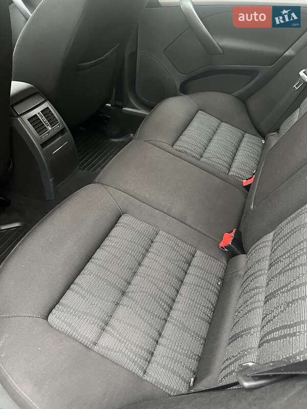 Универсал Skoda Octavia 2011 в Виннице