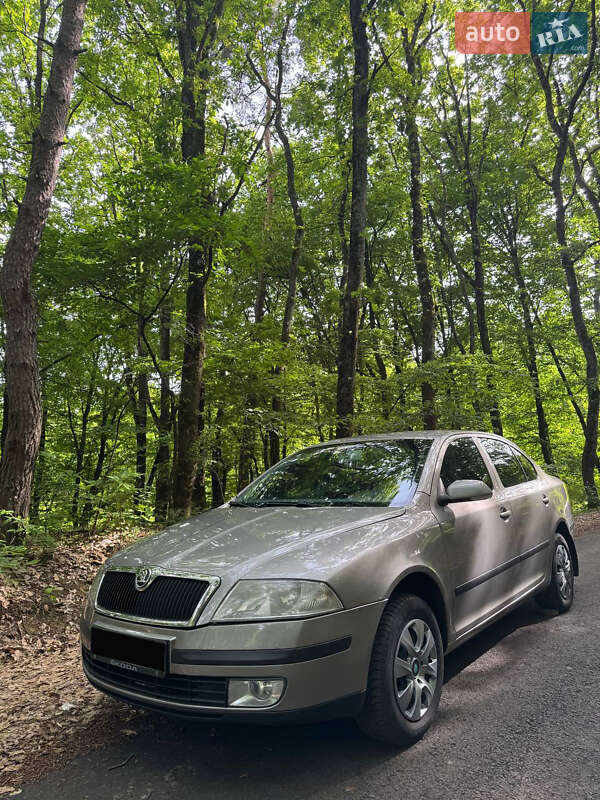 Лифтбек Skoda Octavia 2007 в Мукачево