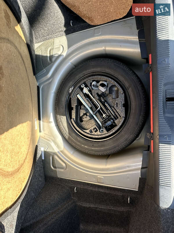 Лифтбек Skoda Octavia 2012 в Запорожье