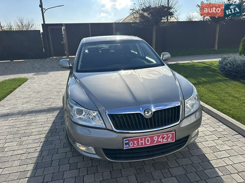 Лифтбек Skoda Octavia 2012 в Запорожье