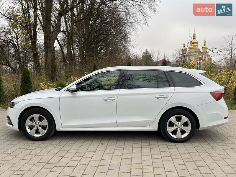 Универсал Skoda Octavia 2020 в Львове
