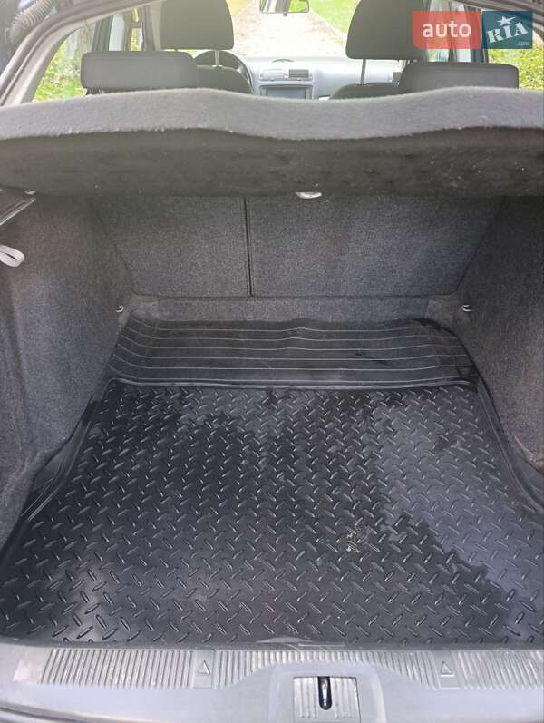 Лифтбек Skoda Octavia 2007 в Каменском