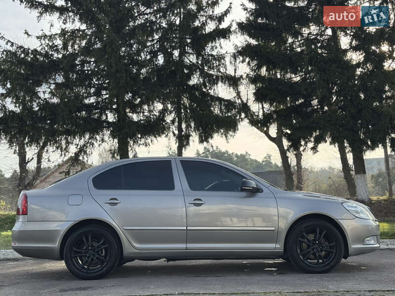 Лифтбек Skoda Octavia 2009 в Радивилове