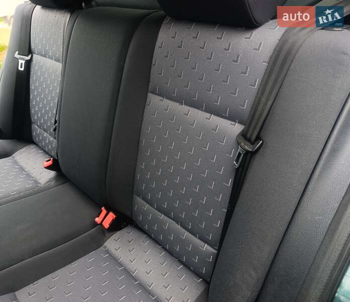 Ліфтбек Skoda Octavia 2006 в Рівному