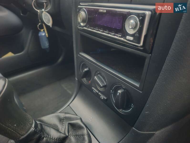 Ліфтбек Skoda Octavia 2006 в Рівному