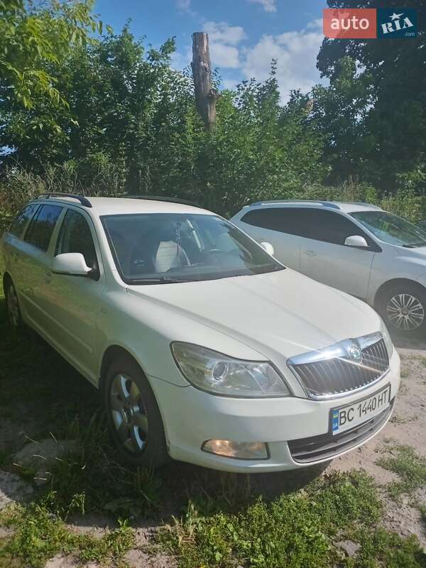Універсал Skoda Octavia 2012 в Львові фото 4 Універсал Skoda Octavia 2012 в Львові