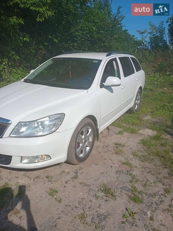 Skoda Octavia 2012 Skoda Octavia 2012