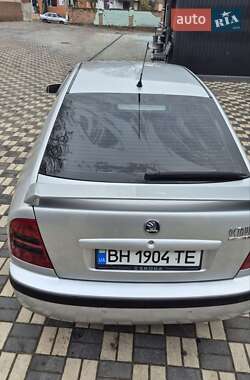 Лифтбек Skoda Octavia 2004 в Ананьеве
