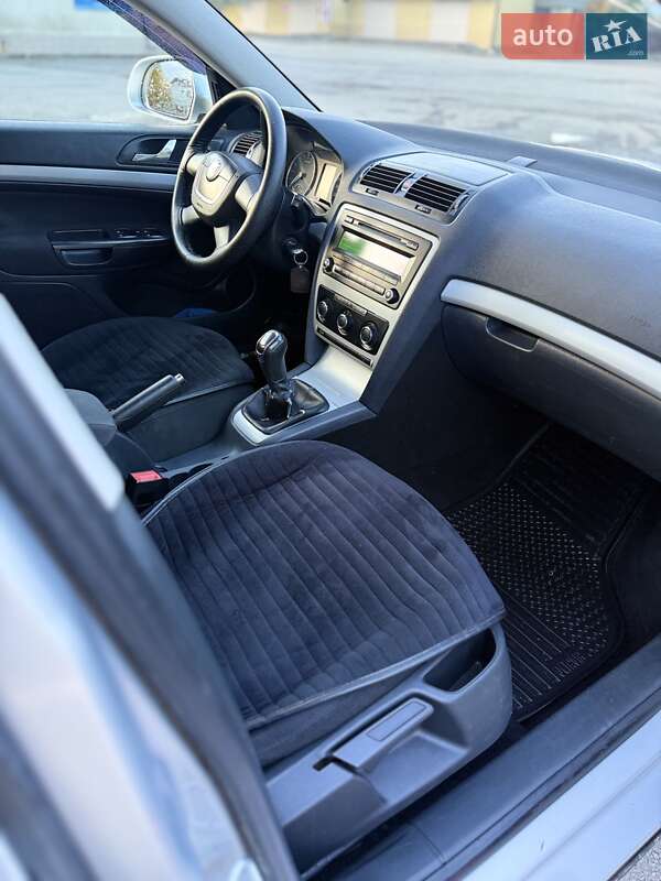 Универсал Skoda Octavia 2011 в Тысменице