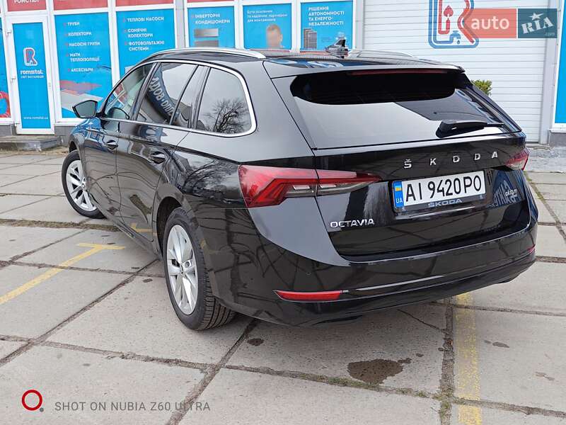 Универсал Skoda Octavia 2021 в Киеве