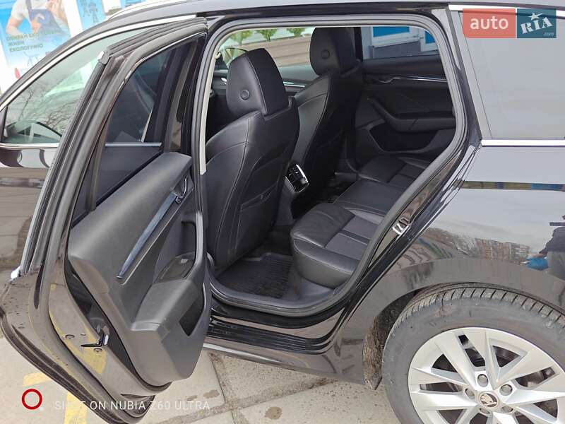 Универсал Skoda Octavia 2021 в Киеве