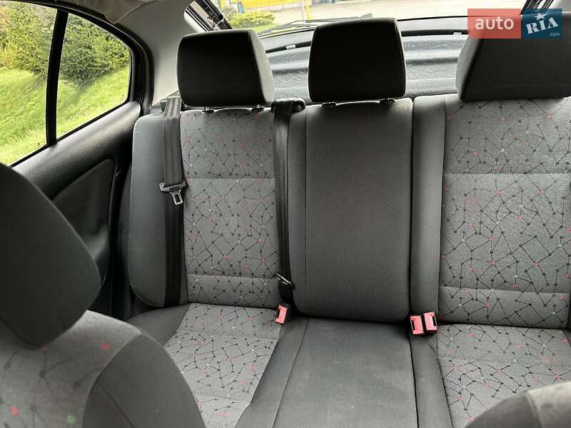 Лифтбек Skoda Octavia 2003 в Бродах фото 7 Лифтбек Skoda Octavia 2003 в Бродах