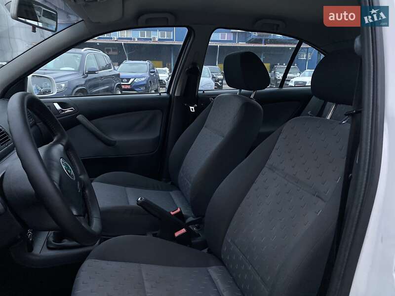 Лифтбек Skoda Octavia 2007 в Киеве