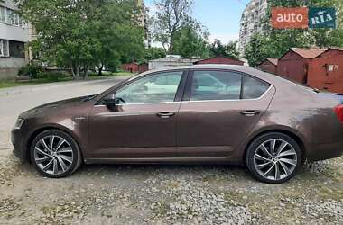Лифтбек Skoda Octavia 2016 в Хмельницком