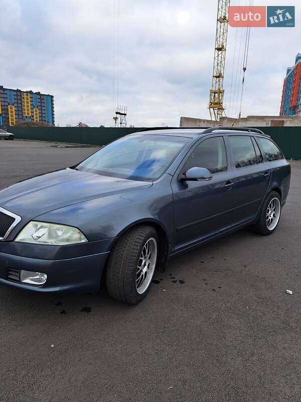 Универсал Skoda Octavia 2005 в Чернигове