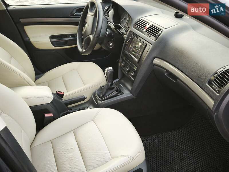 Ліфтбек Skoda Octavia 2007 в Львові