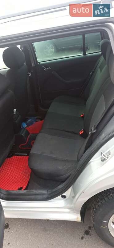 Универсал Skoda Octavia 2004 в Чернигове